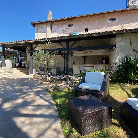 Hostellerie Les Griffons Bourdeilles Bagian luar foto
