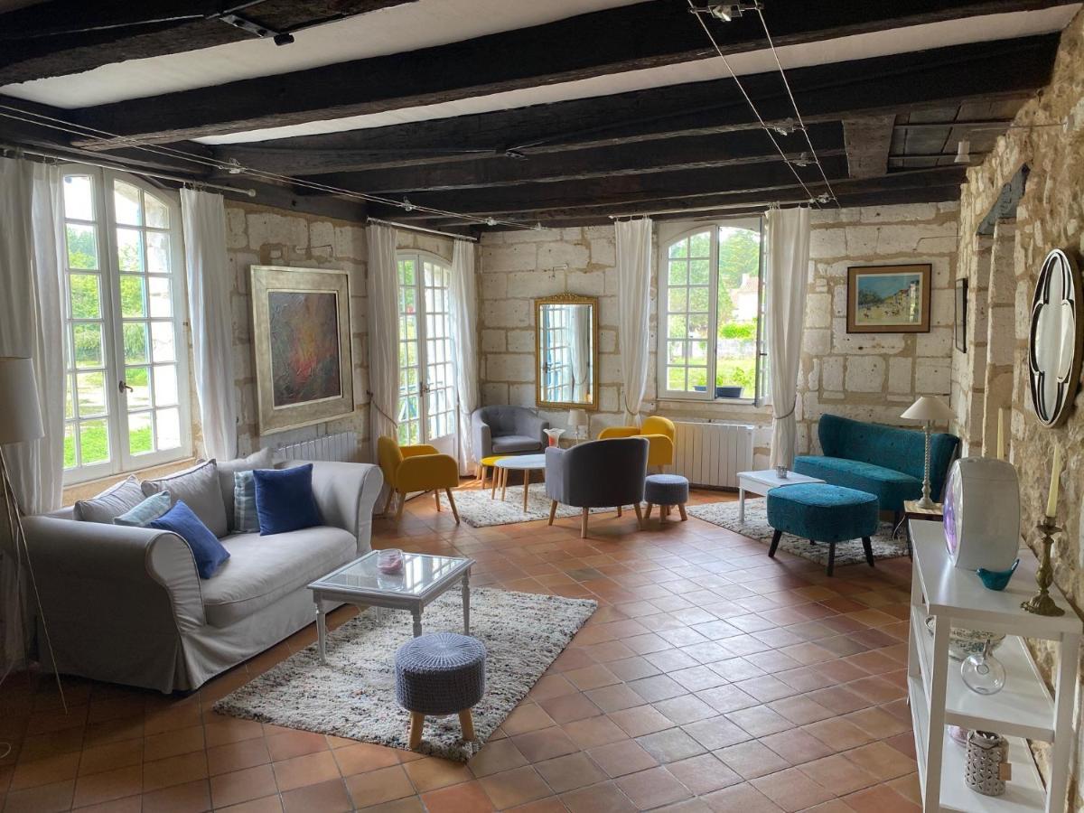 Hostellerie Les Griffons Bourdeilles Bagian luar foto