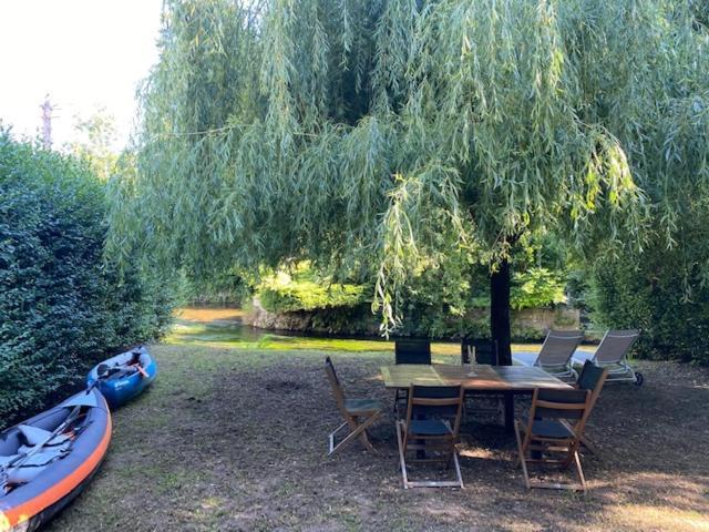 Hostellerie Les Griffons Bourdeilles Bagian luar foto