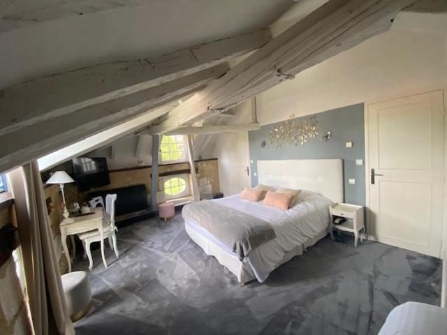 Hostellerie Les Griffons Bourdeilles Bagian luar foto
