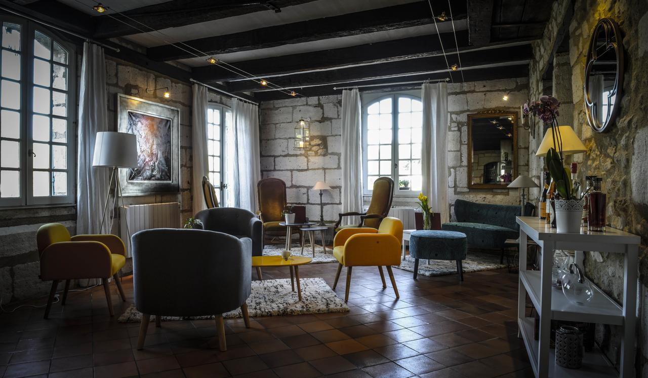 Hostellerie Les Griffons Bourdeilles Bagian luar foto
