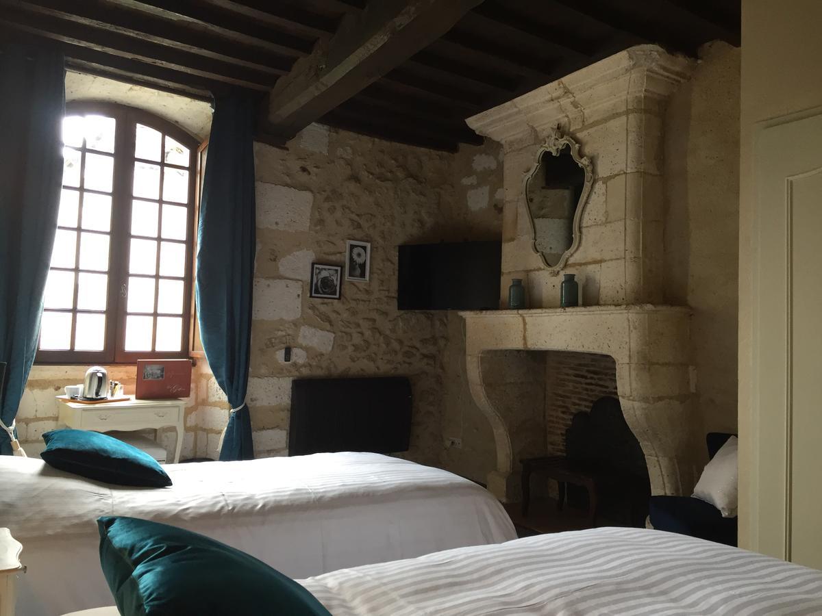 Hostellerie Les Griffons Bourdeilles Bagian luar foto