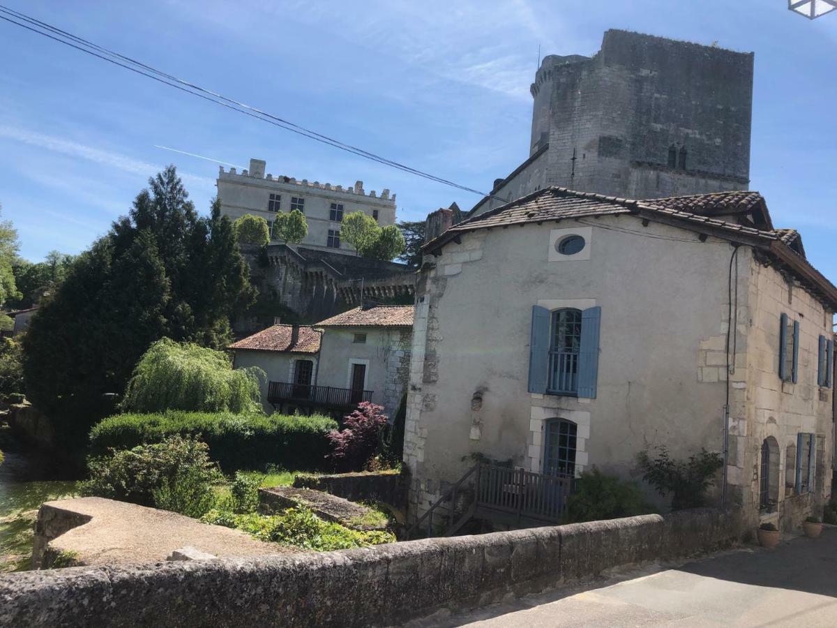 Hostellerie Les Griffons Bourdeilles Bagian luar foto